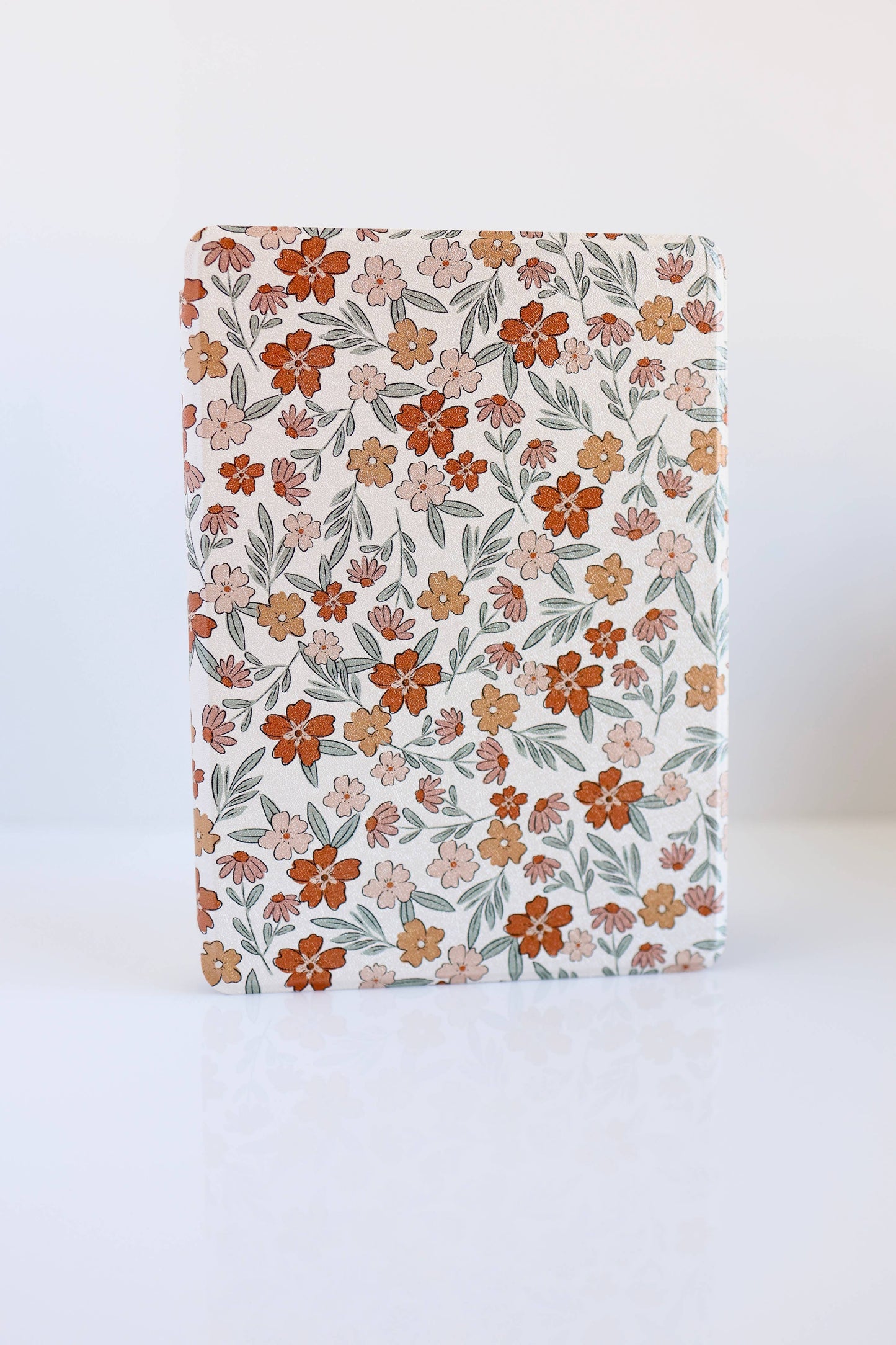 Kindle Case Clear & Printed Back with Hand Strap