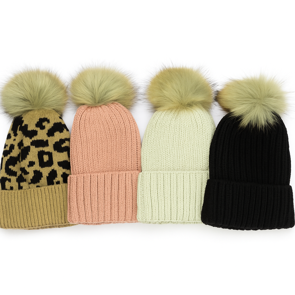 🖤 Black Pom Beanie