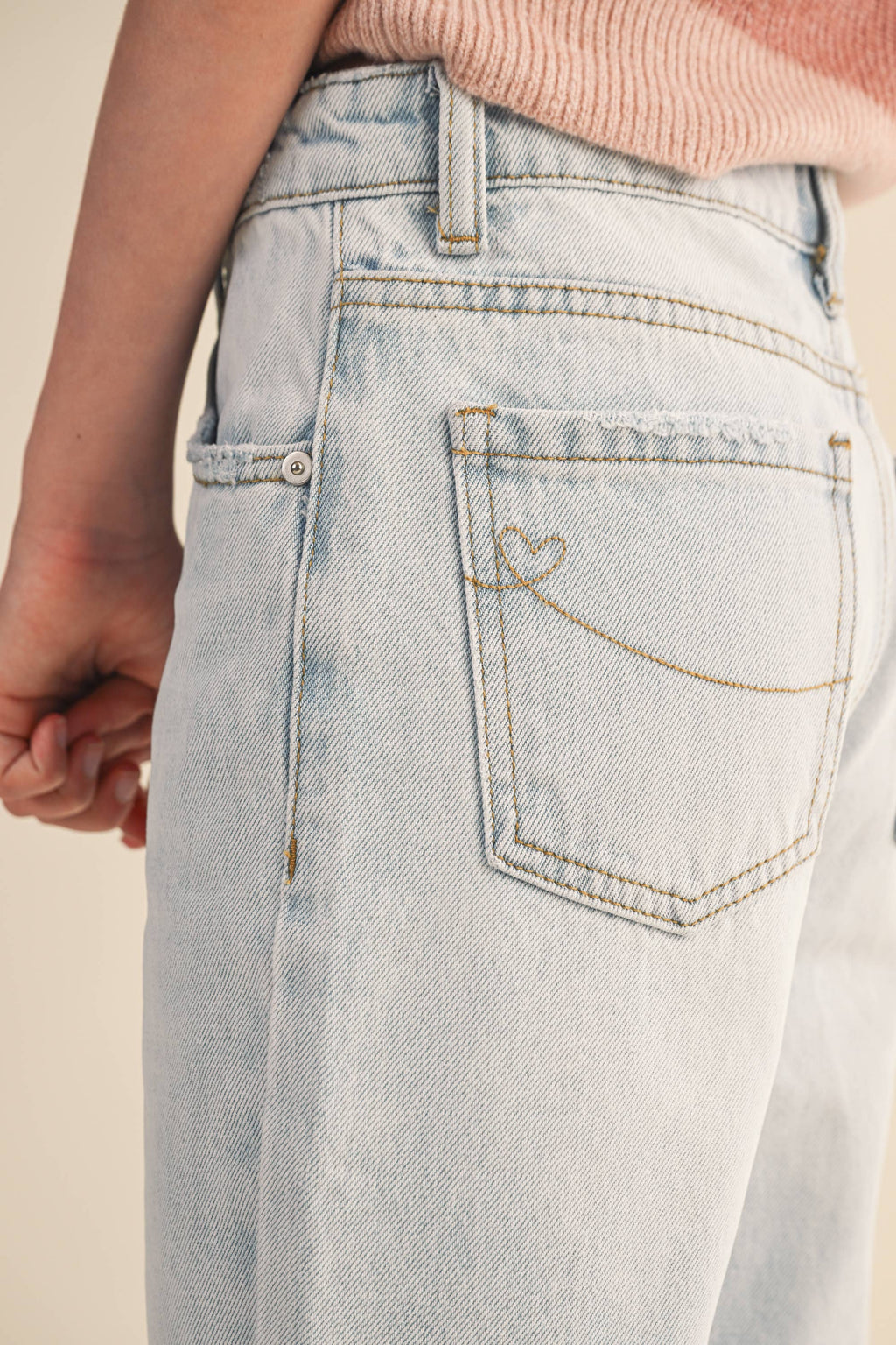 Everyday Light Wash Straight Jeans – Tween Girls